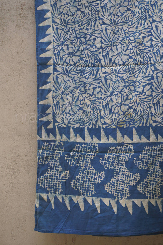 Indigo batik cotton stole | Niram Neela