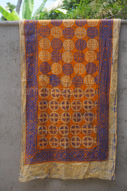 Yellow and violet batik cotton stole | Niram Neela