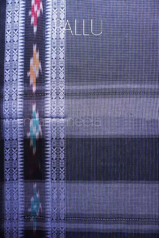 Black and white Dhaniakhali cotton saree | Niram Neela