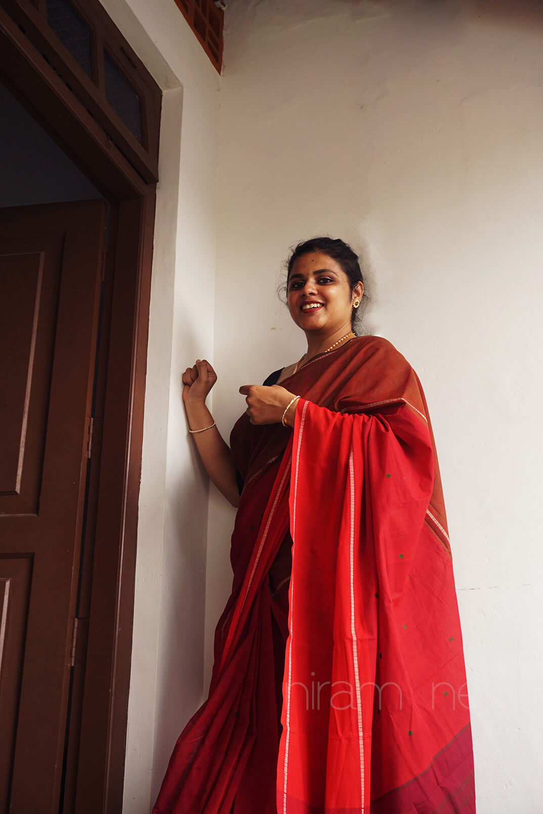 Red and maroon Mubhagam Kanjivaram cotton saree | Niram Neela