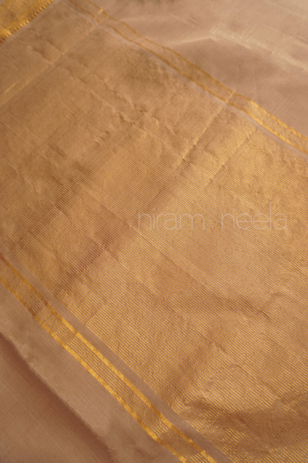Tan and gold Mangalagiri cotton saree with Nizam border | Niram Neela