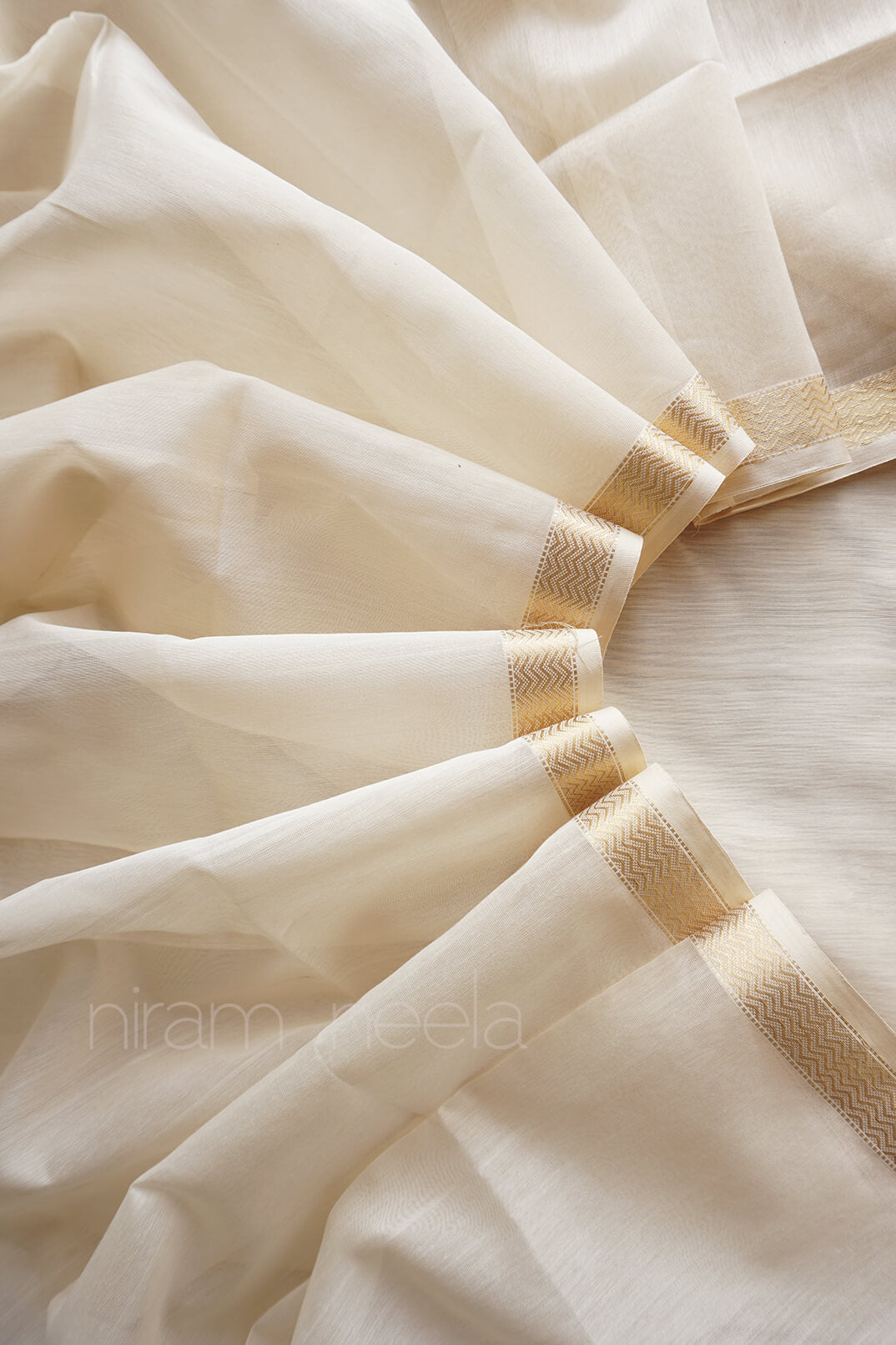Ivory and gold Maheshwari silk cotton saree - Niram Neela