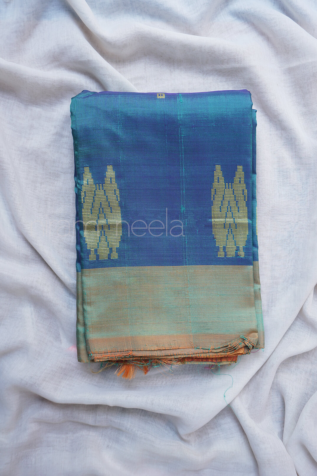 Peacock green and ochre Chinnalapattu art silk saree - Niram Neela