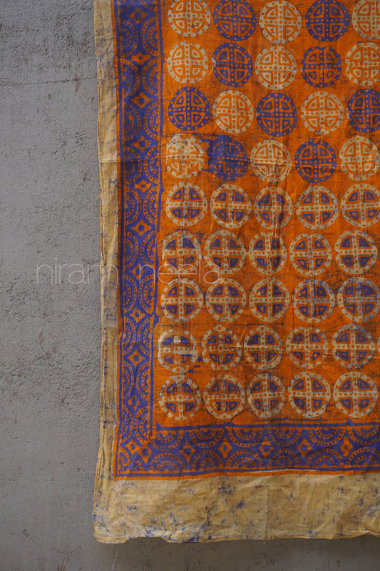 Yellow and violet batik cotton stole | Niram Neela