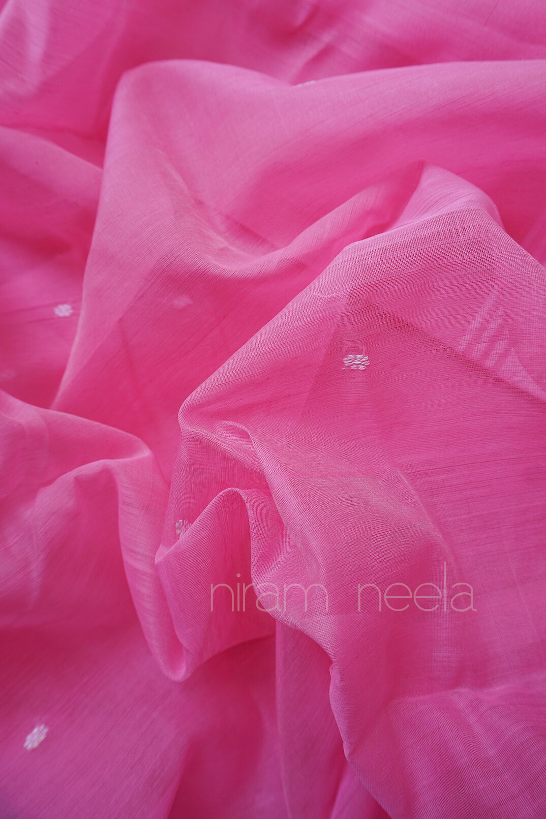 Pink and white Chanderi cotton saree - Niram Neela