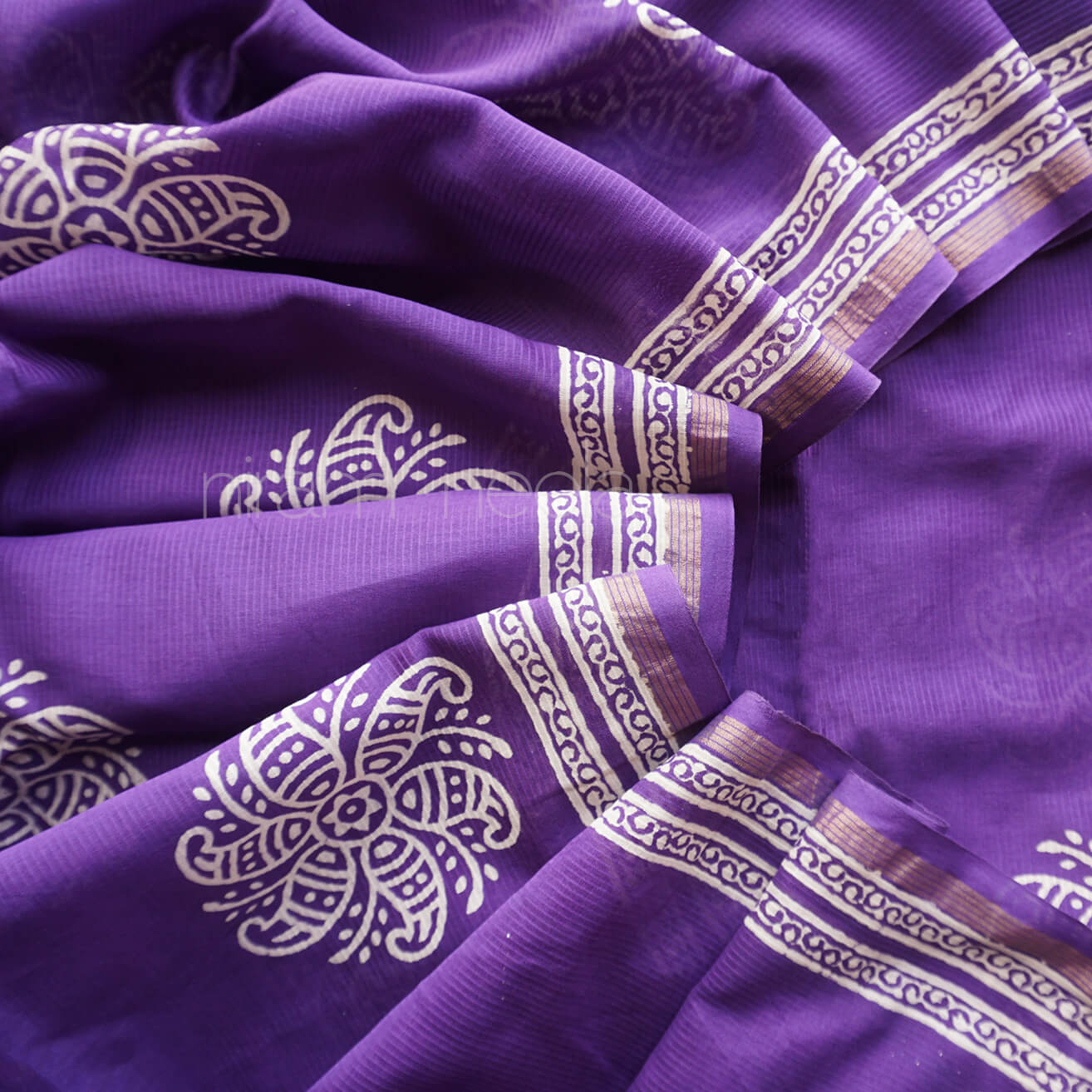 Violet and white printed Chanderi silk cotton saree | Printed silk sarees by Niram Neela