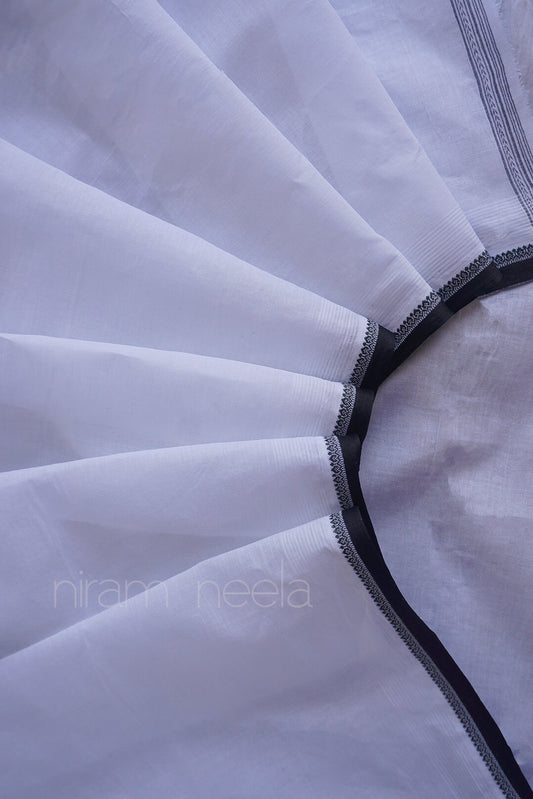 White and black cotton Dhaniakhali dhoti | Niram Neela