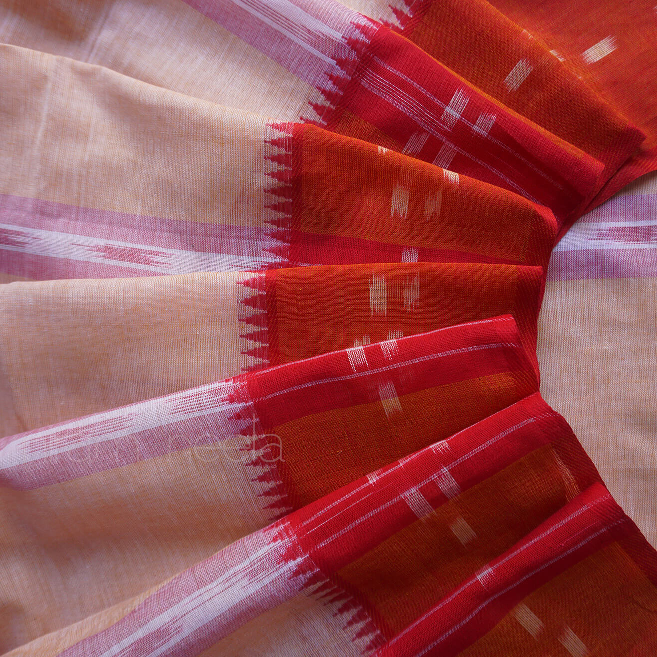 Cream and red Dhaniakhali cotton saree | Niram Neela