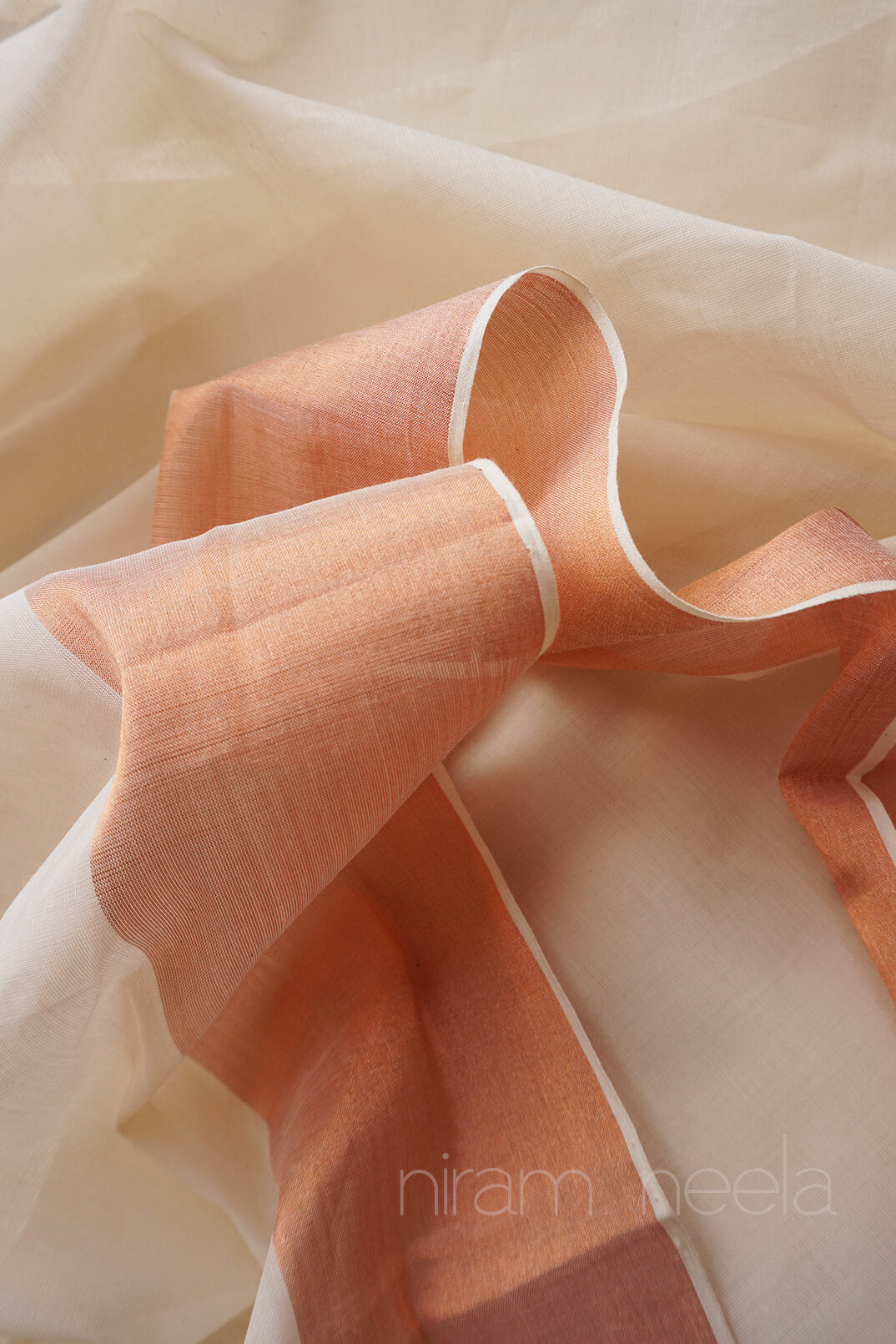 Ivory and copper Kasavu cotton saree - Niram Neela