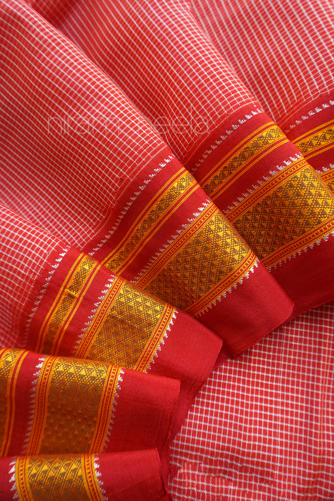 Red checkered Ilkal viscose cotton saree | Niram Neela