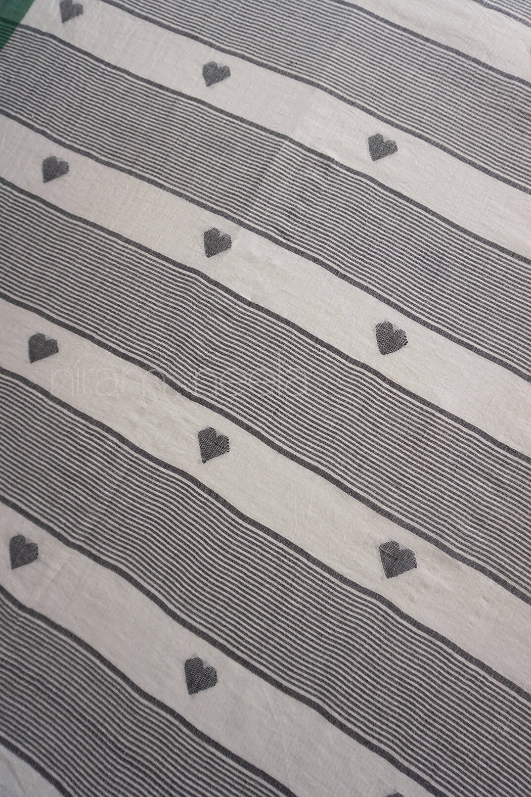 White and black Bengal jamdani handloom silk cotton saree | Niram Neela