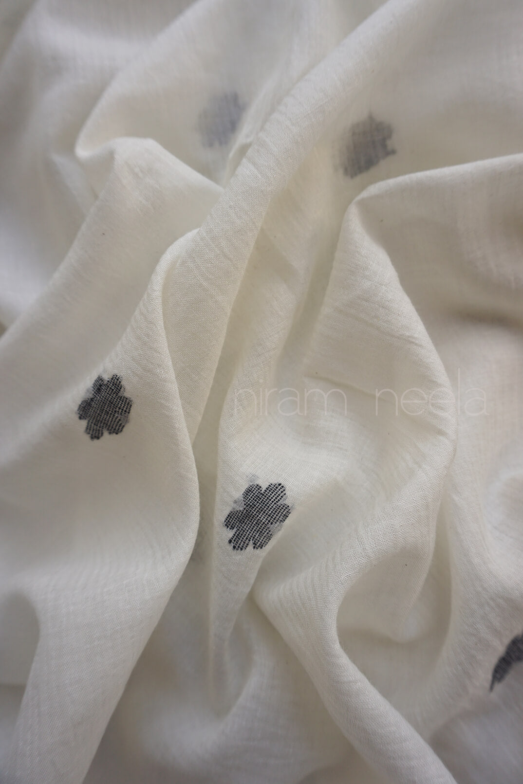 White and black Bengal jamdani handloom silk cotton saree | Niram Neela