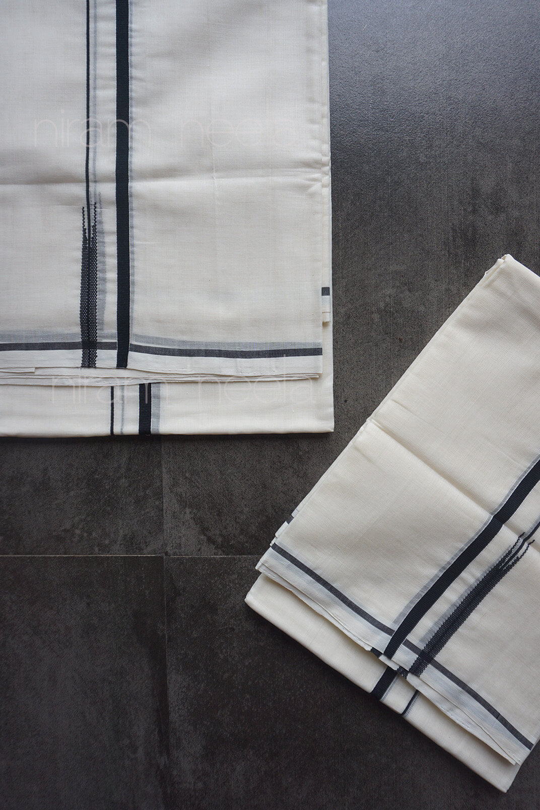 Ivory and black Puliyilakkara set mundu | Niram Neela