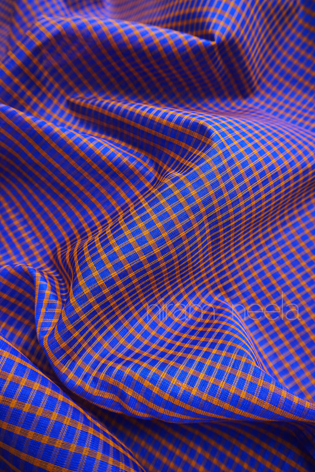 Blue and orange Koorainadu handloom silk cotton check saree | Niram Neela
