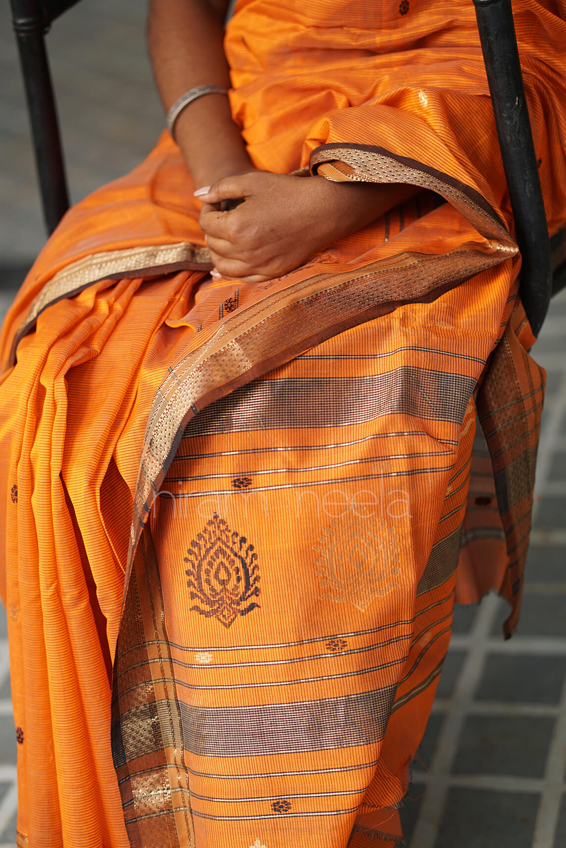 Orange and brown Maheshwari silk cotton saree- - Niram Neela