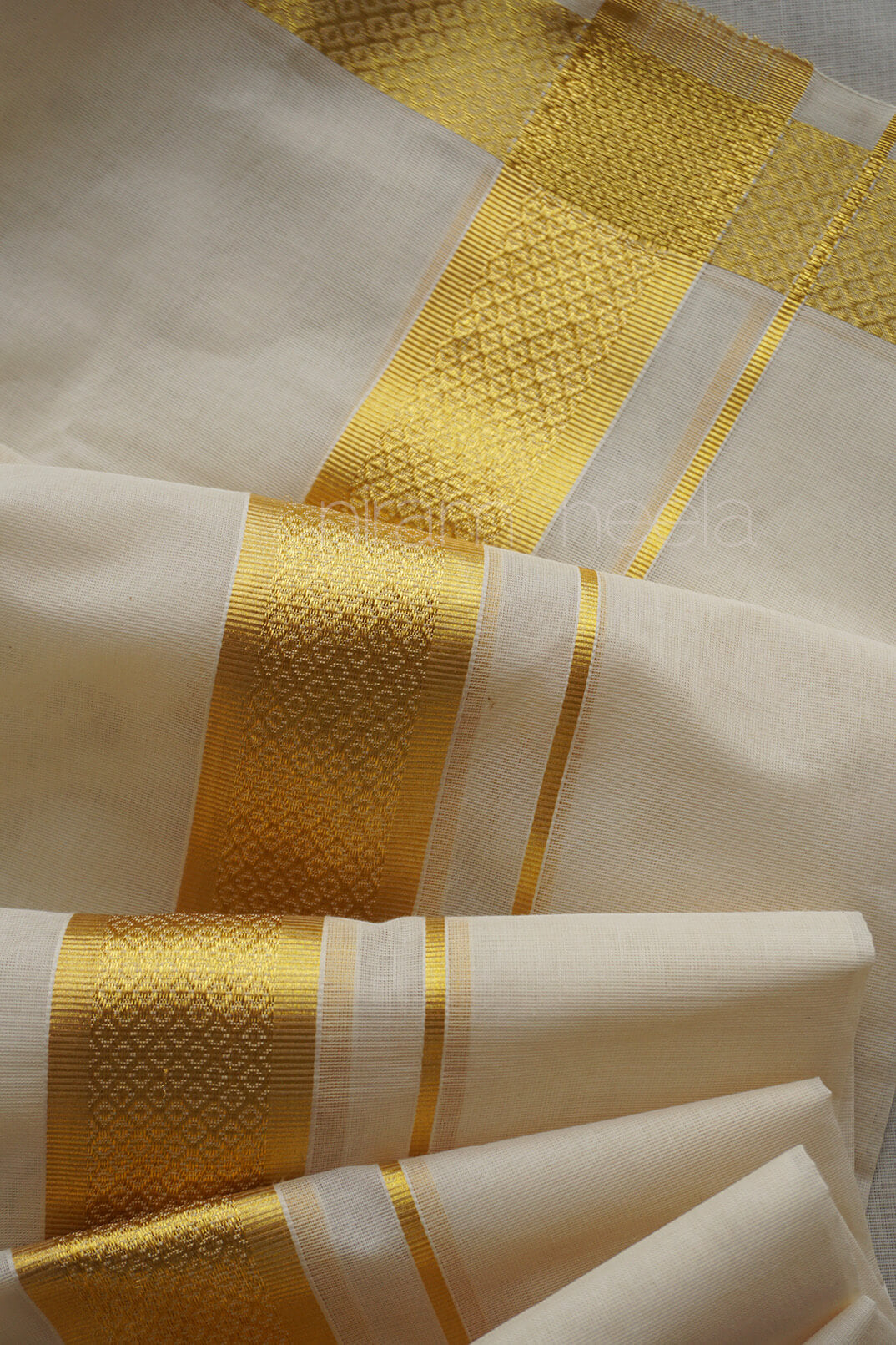 Ivory and gold diamond double mundu | Cream and gold diamond Men's dhoti