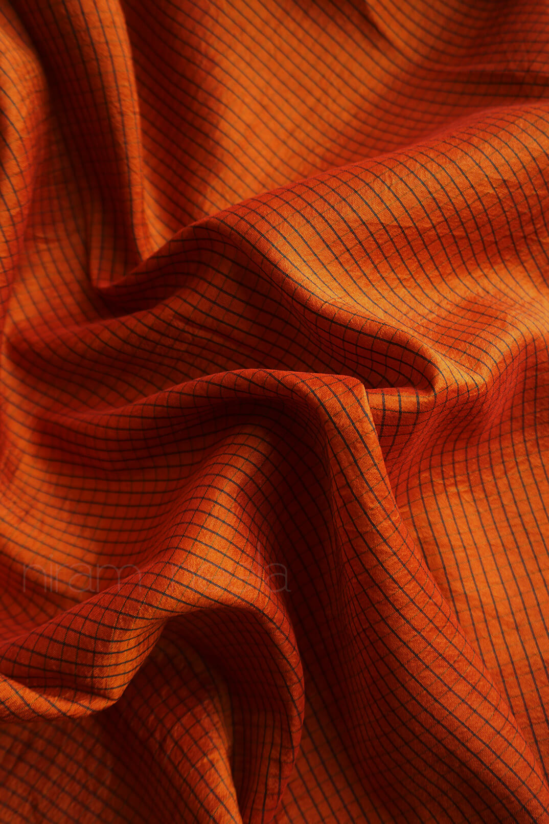 Pre-loved orange and green Kanjivaram pure silk saree | Niram Neela