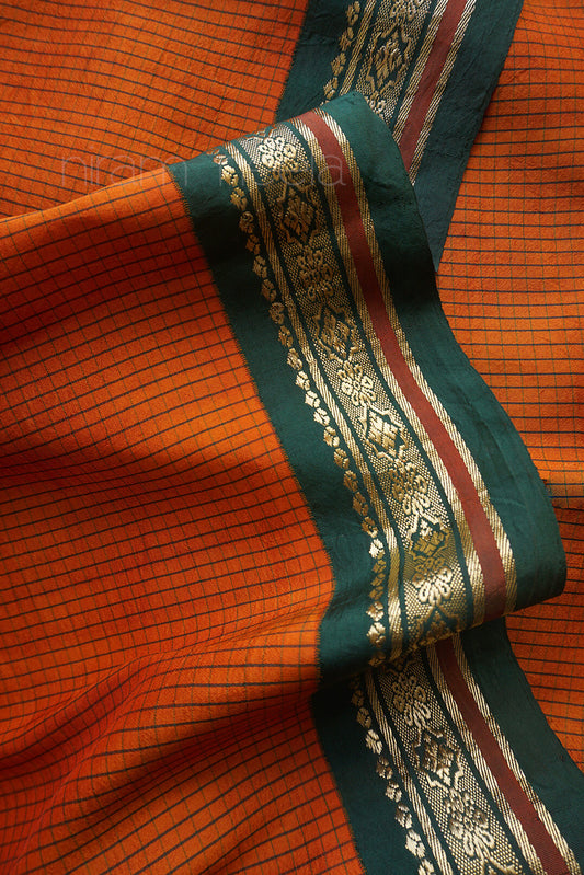 Pre-loved orange and green Kanjivaram pure silk saree | Niram Neela
