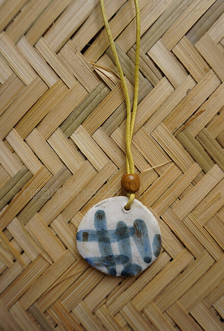 Ivory and blue handmade ceramic neckpiece - Niram Neela